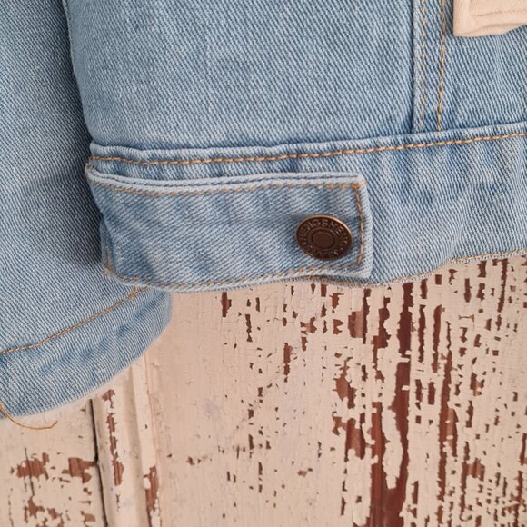 Handcrafted, unique denim Jacket with cool patches Size M - Picture 5 of 5